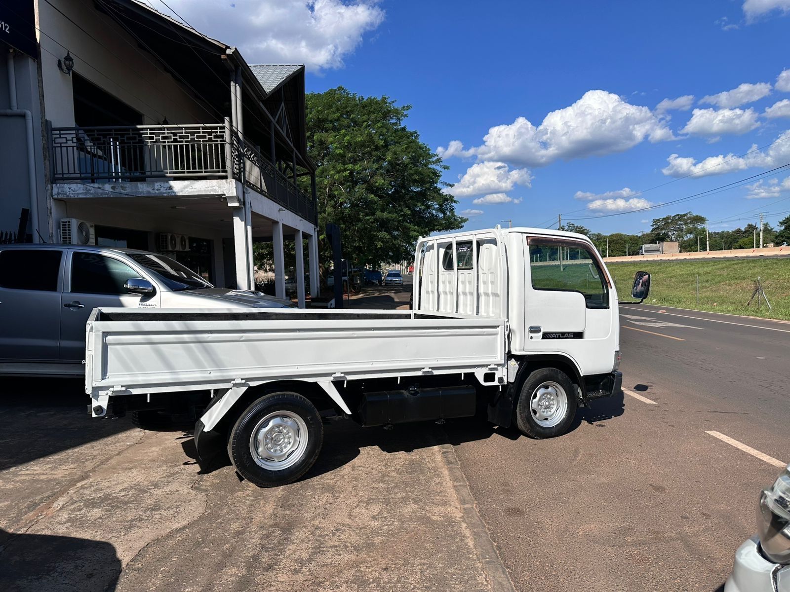 Nissan Atlas 2000 - Imagen 2