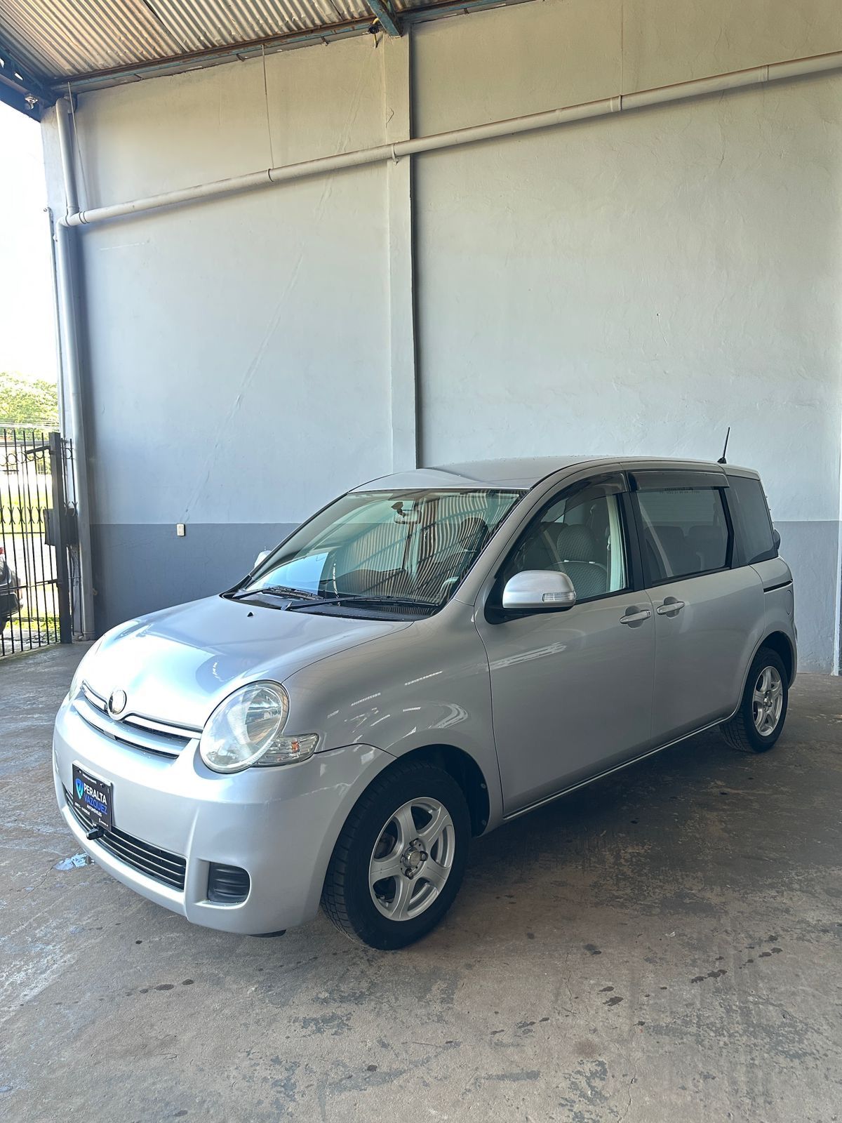 Toyota Sienta 2008 - Imagen 5
