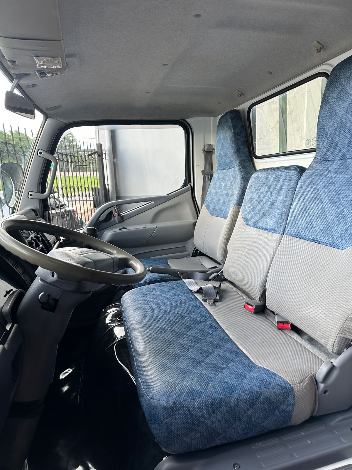 Mitsubishi Canter 2002 - Imagen 12